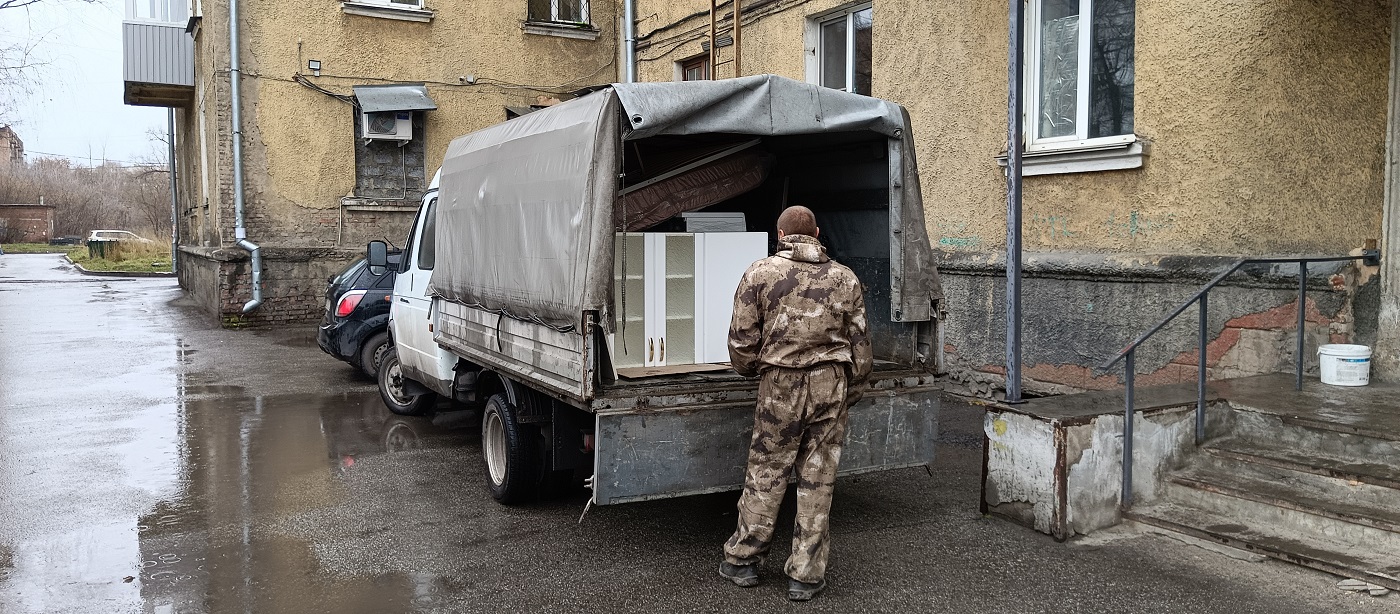 Где заказать грузчиков в Новомосковске